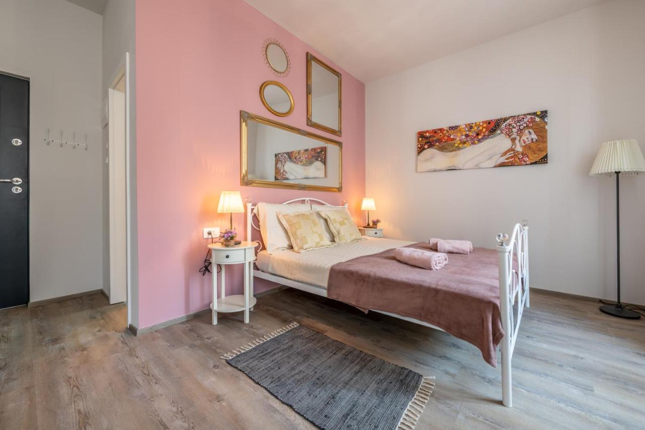 Old City Romantic Studios 4 With Free Private Parking Póla Kültér fotó