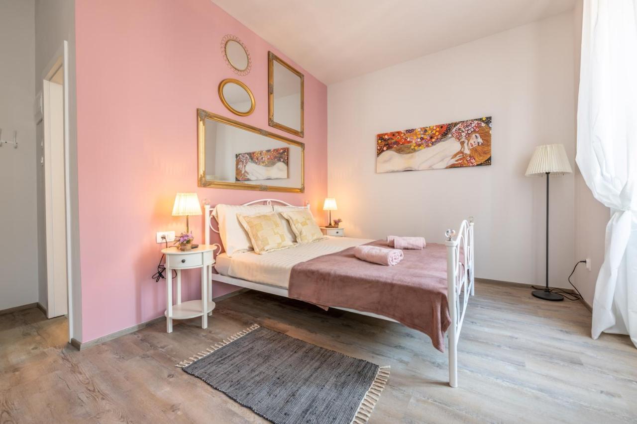 Old City Romantic Studios 4 With Free Private Parking Póla Kültér fotó